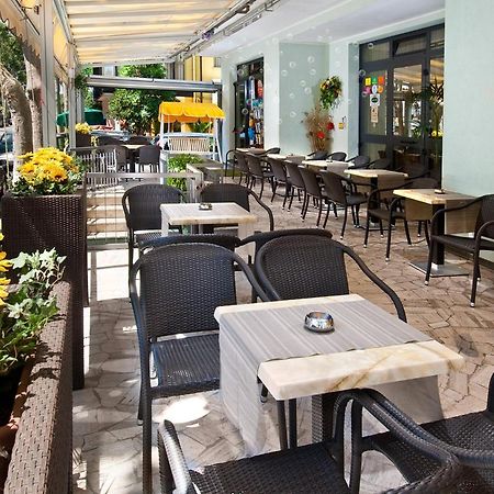 Hotel Grappoli Римини Экстерьер фото